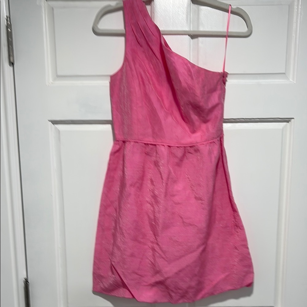 Elegant Pink One-Shoulder Dress